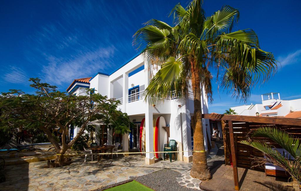 Отель Surfhouse Коральео Экстерьер фото